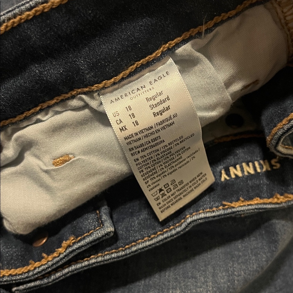 NWT American Eagle Skinny Jeans - Picture 6 of 6